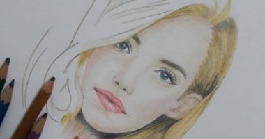 قارئة تشارك بلوحات فنية رسمتها بالرصاص والفحم