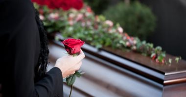 مدافن صديقة للبيئة والبث المباشر.. آخر صيحات الجنازات فى العالم
