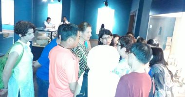 شاهد .. سائحون من  الصين وإندونيسيا  يزورون متحف ملوى