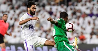 حسين الشحات احتياطيا فى مباراة العين واتحاد كلباء بالدورى الإماراتى