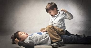مش دايماً التربية السبب.. علامات فى المخ مسئولة عن العدوانية عند الأطفال