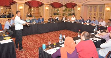 المعهد القومى للإدارة يختتم برنامج تدريب موظفيه على "إدارة التغيير" 