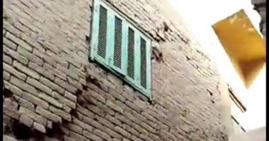 صور.. اضبط مخالفة.. منزل آيل للسقوط ببهتيم بشبرا الخيمة.. والأهالى يستغيثون