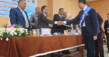 رئيس جامعة جنوب الوادى يشهد حفل استقبال الطلاب الجدد بكلية الحقوق