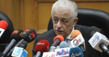 وزير التعليم يكرم الطلاب الفائزين فى مسابقة تحدى القراءة العربى 
