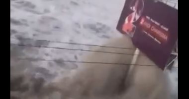 CNN:البحرية الأمريكية تساعد بعمليات الإجلاء مع وصول "تسونامي" لولاية هاواى