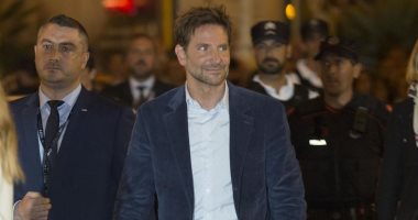 صور.. برادلى كوبر يصل ألمانيا استعدادا لـSan Sebastian Film Festival