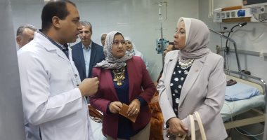 صور.. رئيس الهيئة العامة للتأمين الصحى بأسيوط: "لا يعنينى سوى الخدمة الطبية"