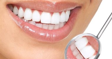 برتقال وبطاطس وتوست.. كيف تؤثر هذه الأطعمة على صحة أسنانك؟