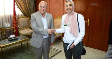 صور.. محافظ بورسعيد يُكرم ألاء مسعد بطلة مصر وأفريقيا والعرب في الجودو  