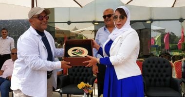 تكريم نائب سفير الإمارات بمصر على هامش بطولة الشيخة فاطمة للرماية 