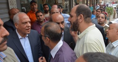 محافظ الجيزة يتفقد منطقة السوق السياحى بكرداسة