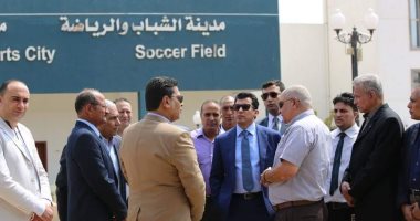 أشرف صبحى يتفقد مشروع محطة الطاقة الشمسية بالمدينة الشباب والرياضة بشرم الشيخ
