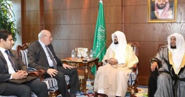 وزير الشئون الإسلامية والدعوة والإرشاد السعودى يستقبل السفير المصرى 