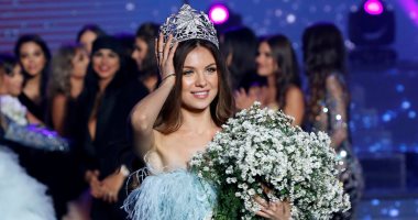 تتويج مايا رعيدى ملكة جمال لبنان 2018 وميرا طفيلى وصيفة أولى