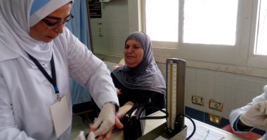 قافلة الأزهر الطبية للواحات البحرية تفحص 3334 مريضا وتجري 155 جراحة