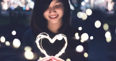 الفلك لمولود 2 أكتوبر: عاطفى وحساس