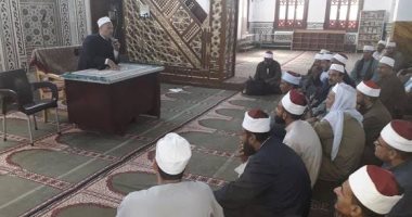 وكيل أوقاف أسيوط يحث الأئمة على دعوة المواطنين المشاركة فى مبادرة فيروس سى