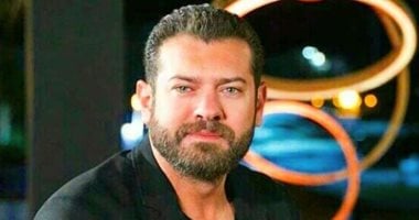 عمرو يوسف يحتفل بقدوم مولودته الأولى 