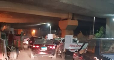 تخزين إشغالات حى الهرم أسفل الدائرى تقتطع نصف طريق المريوطية وتسبب تكدس مرورى يوميا