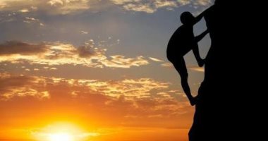 الفلك لمولود 3 أكتوبر: عملى وطموح
