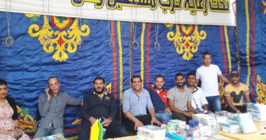 صور.. منفذ "مستقبل وطن" بدار السلام يواصل بيع الأدوات المدرسية للأهالى