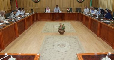 سكرتير عام المنوفية يعقد اجتماعا تنسيقياً لبحث تطوير شبكات الكهرباء بالمحافظة