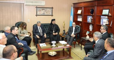 وزير الآثار يستقبل رئيس أساقفة جاتيا بجنوب إيطاليا