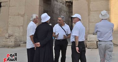 صور.. وفد من جنوب إيطاليا يزور معالم الأقصر برفقة مطران الأقباط الكاثوليك