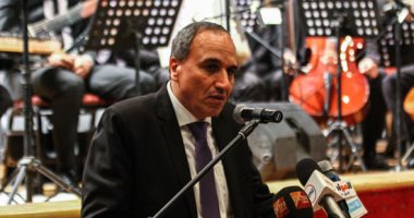 عبد المحسن سلامة يتقدم ببلاغ للنائب العام ضد نقيب الصيادلة  