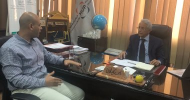وداعا فيتامين "د" مستورد أو مهرب.. "الصحة" تطرح 4 تركيزات من دافلاندى لعلاج 6 أمراض تتعلق بنقص الكالسيوم.. كيلانى: توفير المنتج المحلى يضرب سياسة المهربين والمحتكرين.. ويؤكد: ننفذ توجيه الرئيس بتشجيع المحلى