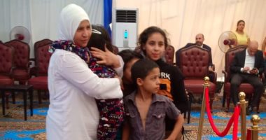 صور.. غارمة مفرج عنها: دخلت السجن بسبب حاجتى للمال وشكرا للرئيس
