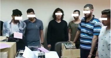 ضبط عصابة تستولى على بيانات البطاقات الائتمانية لتسجيل حجوزات الفنادق