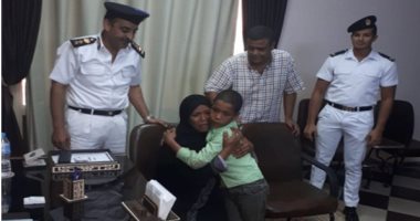 أسرة طفل قنا تقدم الشكر لأمن الأقصر بعد إعادته