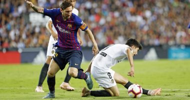 فالنسيا يُبعد برشلونة عن صدارة الدورى الإسبانى بالتعادل 1 - 1.. فيديو