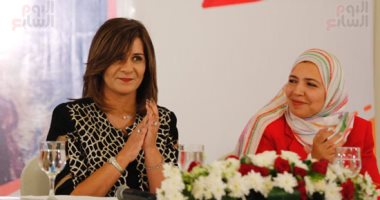 وزيرة الهجرة للأباء والأمهات بالخارج: "من فضلكوا اتكلموا عربى فى البيت"