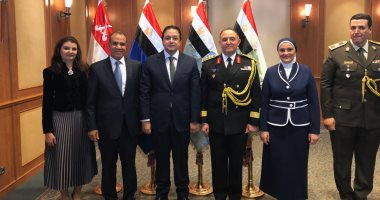 تفاصيل احتفال علاء عابد وبدر عبد العاطى بانتصارات أكتوبر فى سفارة مصر ببرلين