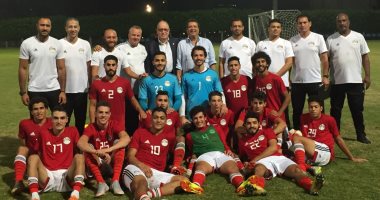 فيديو.. أبو ريدة وأجيرى فى ودية المنتخب الأوليمبى وتونس 