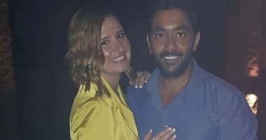 "بقلب وصورة ".. أحمد فلوكس يعبر عن حبه لـ هنا شيحة