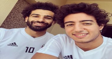 صغار الفراعنة يطلبون التواجد مع محمد صلاح فى غرفة معسكر نوفمبر