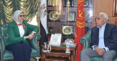 صور.. وزيرة الصحة توجه بزيادة الأطباء فى نقاط مبادرة القضاء على فيروس "سى"