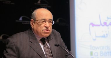  مصطفى الفقى: الأسر المصرية تنفق كل عام 25 مليار جنيه فى الدروس الخصوصية