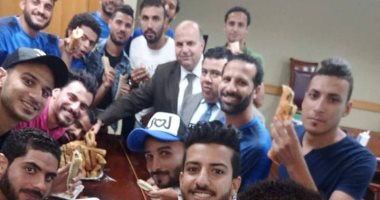 "عزومة كبدة" تنهى إضراب لاعبى تليفونات بنى سويف