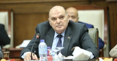 مجلس النواب يقف دقيقة حداد على النائب الراحل الفريق كمال عامر