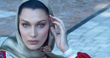 بالحجاب والملابس المحتشمة.. والد بيلا حديد يهنئ ابنته بعيد ميلادها الـ22