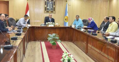 توقيع بروتوكول لاستغلال التروسيكلات فى بيع المواد الغذائية والسلع المدعة بأسيوط