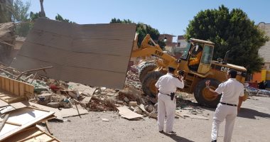 إزالة مبانى مقامة على أراضى أملاك الدولة فى حملة بالغردقة