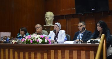 صور.. مناقشة "نداهة باريس.. رحلة الألف يوم" فى اتحاد كتاب مصر