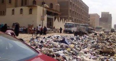 شكوى من انتشار تلال  القامة بشوارع بشبرا الخيمة