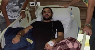 مدافع الزمالك يزور مهاجم إنبى فى المستشفى بعد عملية الصليبى